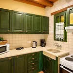 Faidra Villa *